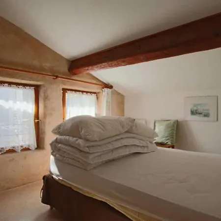 Holiday home Le Domaine Des 3 Iles Romegoux