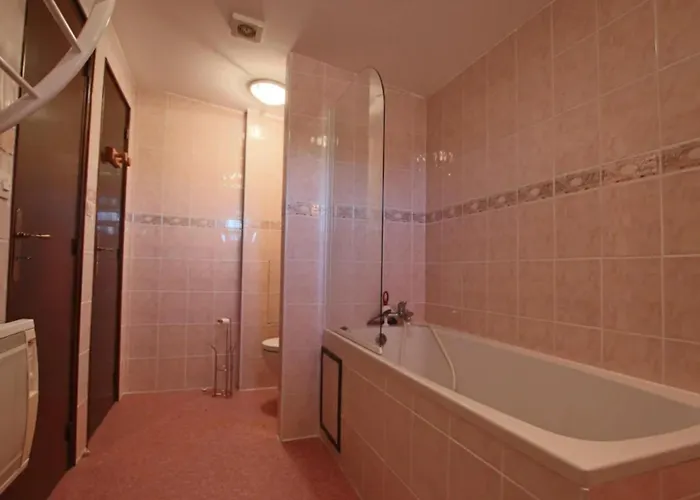 Le Domaine Des 3 Iles 펜션 Romegoux